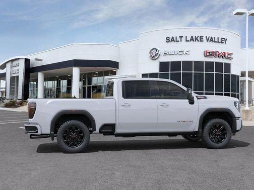 2025 GMC Sierra 3500 AT4