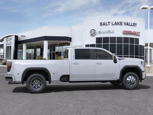2025 GMC Sierra 3500 Denali
