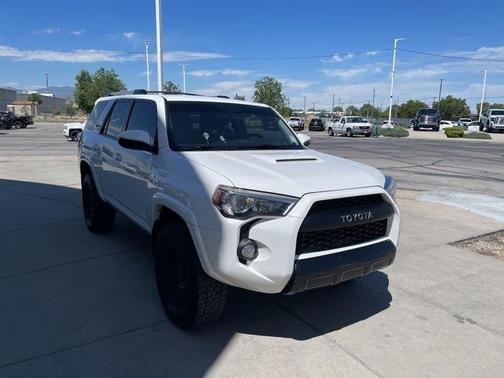 Super White 2017 Toyota 4Runner TRD Pro