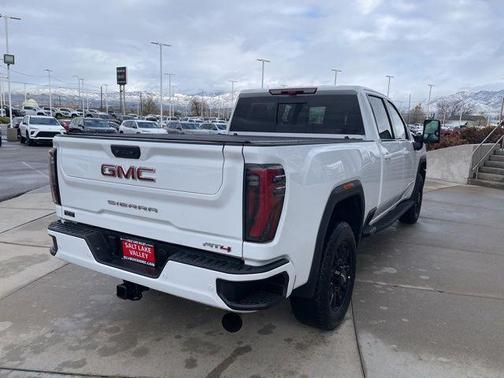 2025 GMC Sierra 2500 AT4