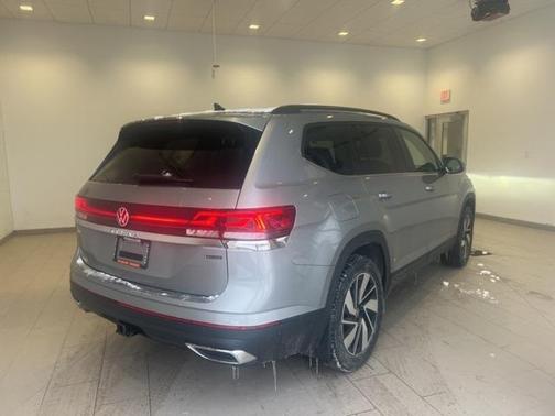 2025 Volkswagen Atlas 2.0T SE