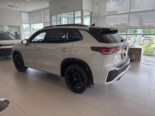 2025 Volkswagen Tiguan 2.0T SE R-Line Black