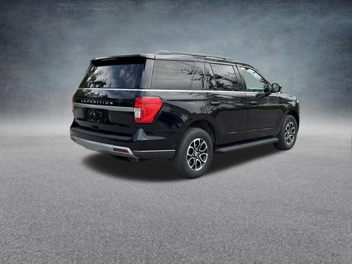 Agate Black Metallic 2024 Ford Expedition XLT