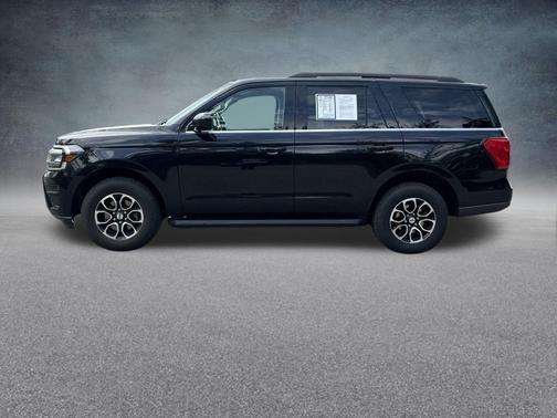 Agate Black Metallic 2024 Ford Expedition XLT