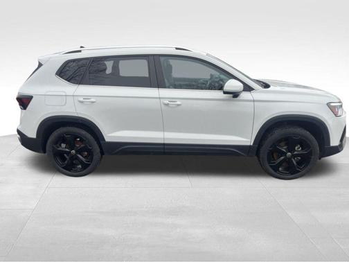 2025 Volkswagen Taos 1.5T SEL