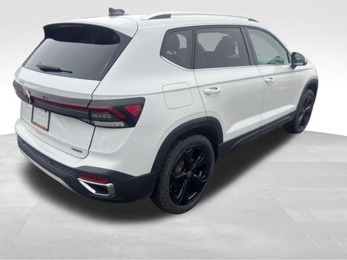 2025 Volkswagen Taos 1.5T SEL