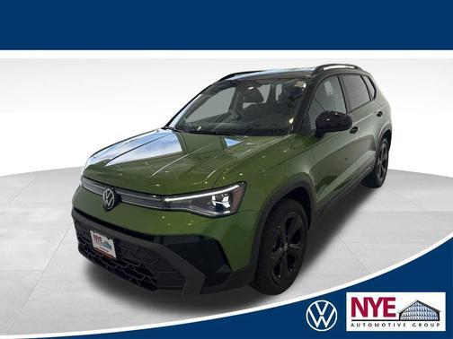 2025 Volkswagen Taos 1.5T SE Black