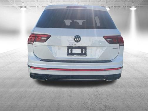 Opal White Pearl Effect 2023 Volkswagen Tiguan 2.0T SE R-Line Black