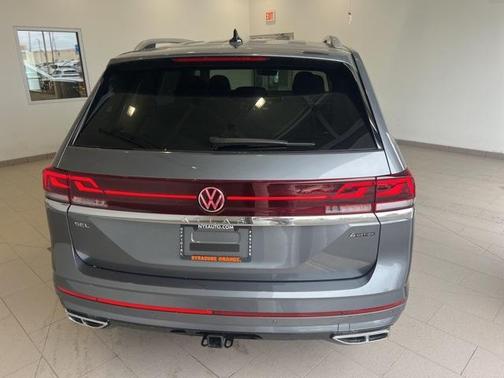 2025 Volkswagen Atlas 2.0T SEL Premium R-Line