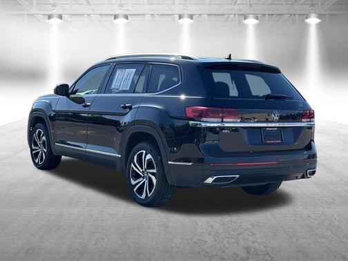 Deep Black Pearl Effect 2023 Volkswagen Atlas 2.0T SEL
