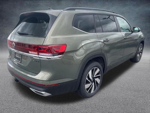 Green Pearl 2026 Volkswagen Atlas 2.0T SE W/TECHNOLOGY