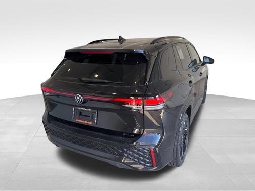 2025 Volkswagen Tiguan 2.0T SE R-Line Black