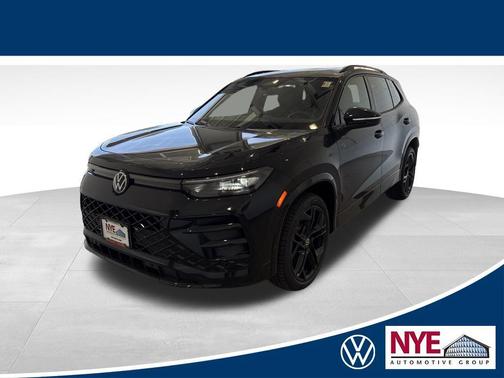 2025 Volkswagen Tiguan 2.0T SE R-Line Black