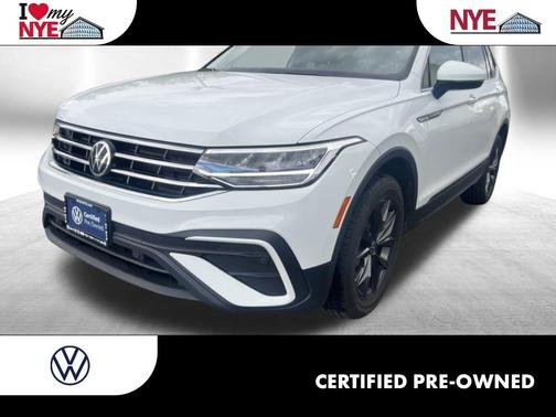 Pure White 2024 Volkswagen Tiguan 2.0T SE