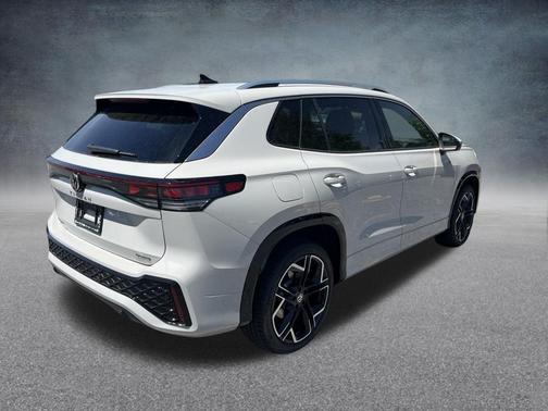 Sandstone 2026 Volkswagen Tiguan 2.0T SEL R-Line