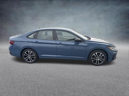 Monterey Blue Pearl 2026 Volkswagen Jetta 1.5T Sport