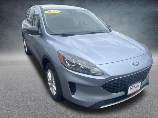 Blue Silver Metallic 2022 Ford Escape SE