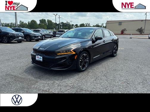 Ebony Black 2022 Kia K5 GT-Line