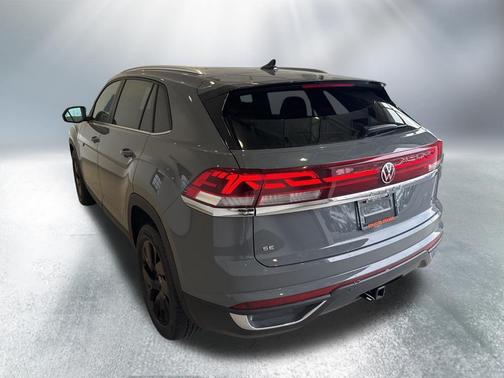Pure Gray 2026 Volkswagen Atlas Cross Sport 2.0T SE W/TECHNOLOGY