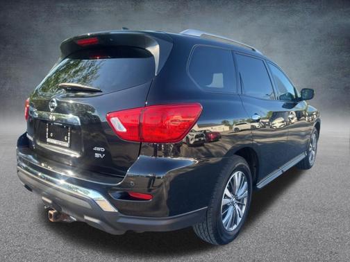 Magnetic Black Pearl 2019 Nissan Pathfinder SV