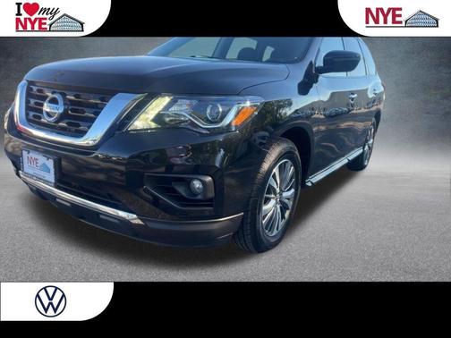Magnetic Black Pearl 2019 Nissan Pathfinder SV