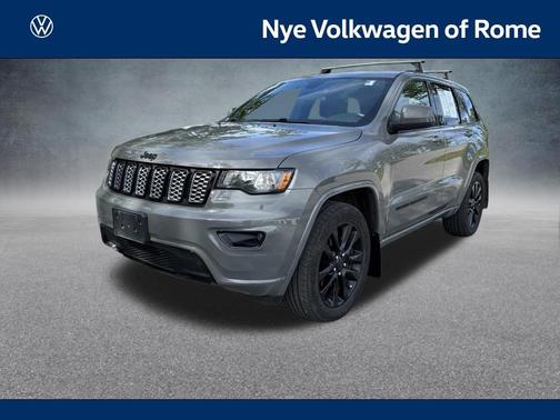 Sting Gray Clearcoat 2019 Jeep Grand Cherokee Altitude