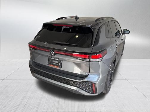 2025 Volkswagen Tiguan 2.0T SE R-Line Black