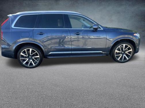 Denim Blue Metallic 2023 Volvo XC90 B6 Plus 7-Seater