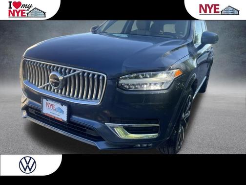 Denim Blue Metallic 2023 Volvo XC90 B6 Plus 7-Seater