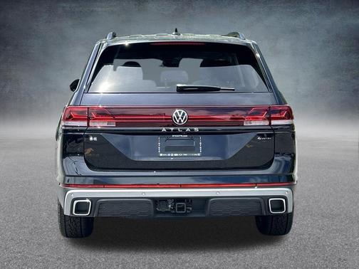 Black Pearl 2026 Volkswagen Atlas 2.0T Peak Edition