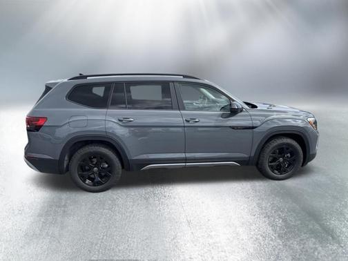 Pure Gray 2026 Volkswagen Atlas 2.0T Peak Edition