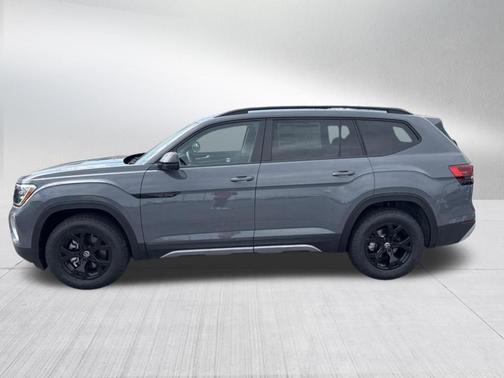 Pure Gray 2026 Volkswagen Atlas 2.0T Peak Edition