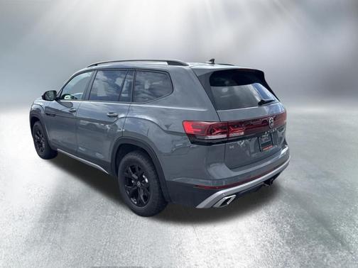 Pure Gray 2026 Volkswagen Atlas 2.0T Peak Edition
