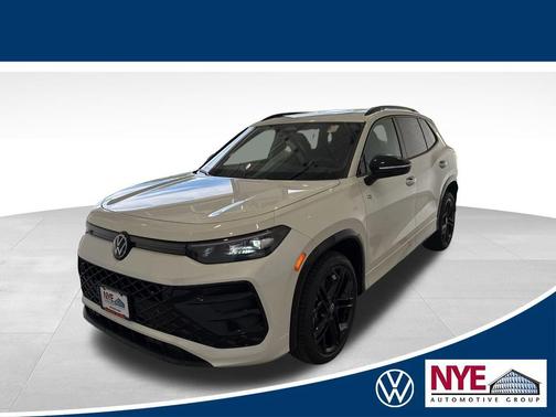 2025 Volkswagen Tiguan 2.0T SE R-Line Black