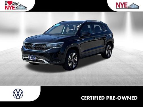 Deep Black Pearl Effect 2023 Volkswagen Taos 1.5T SE
