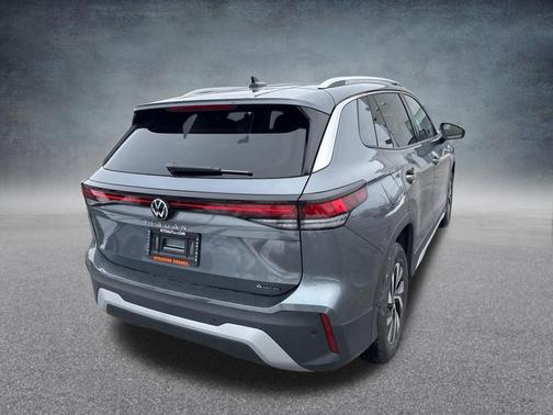 Platinum Gray Metallic 2026 Volkswagen Tiguan 2.0T S