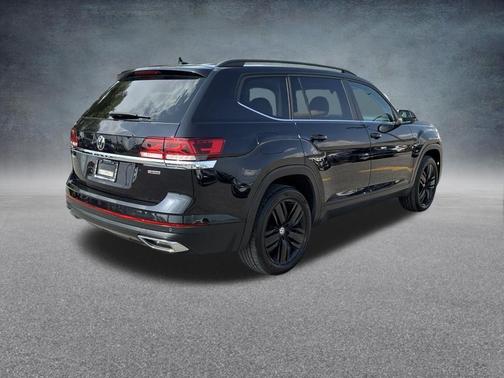 Deep Black Pearl Effect 2021 Volkswagen Atlas 3.6 V6 SE w/ Technology