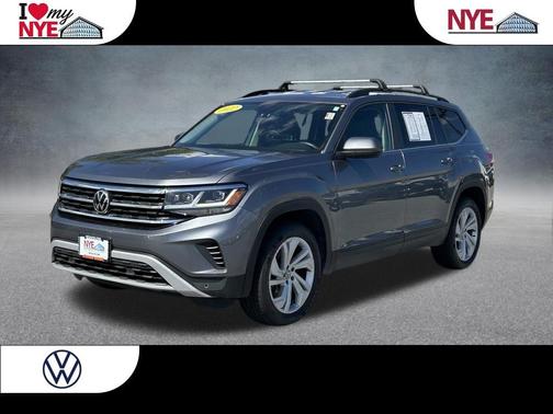 Platinum Gray Metallic 2022 Volkswagen Atlas 2.0T SE