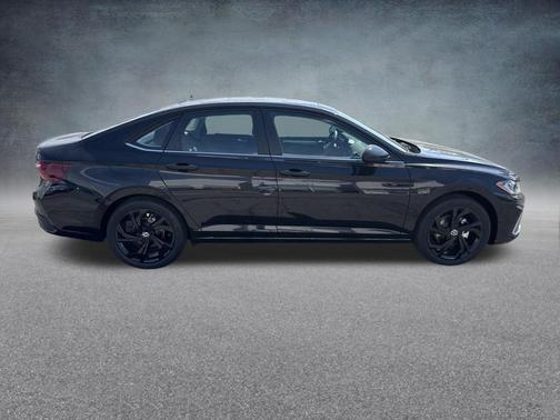 Black Pearl 2026 Volkswagen Jetta 1.5T SE