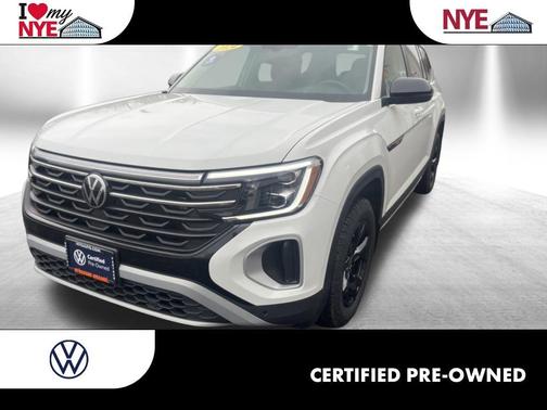 Pure White 2024 Volkswagen Atlas 2.0T Peak Edition SE w/Technology
