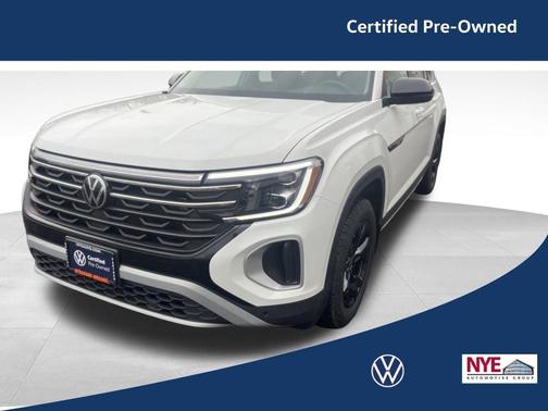 Pure White 2024 Volkswagen Atlas 2.0T Peak Edition SE w/Technology