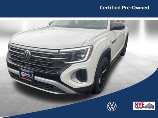 Pure White 2024 Volkswagen Atlas 2.0T Peak Edition SE w/Technology