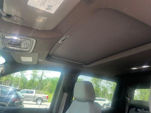 White Frost 2020 GMC Sierra 1500 SLT