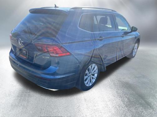 Silk Blue Metallic 2019 Volkswagen Tiguan 2.0T SE