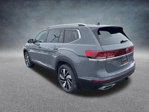 Pure Gray 2026 Volkswagen Atlas 2.0T SEL