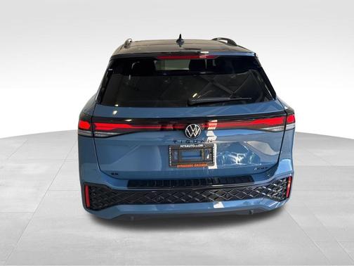 2025 Volkswagen Tiguan 2.0T SE R-Line Black
