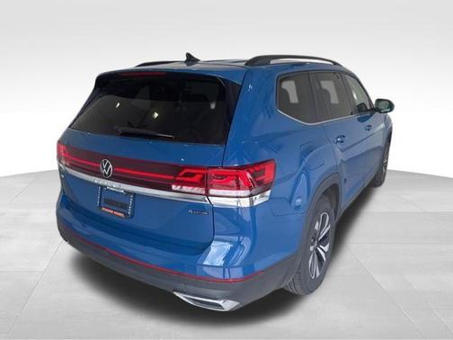 2025 Volkswagen Atlas 2.0T SE