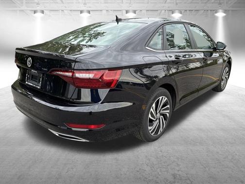 Deep Black Pearl Effect 2021 Volkswagen Jetta 1.4T SEL Premium