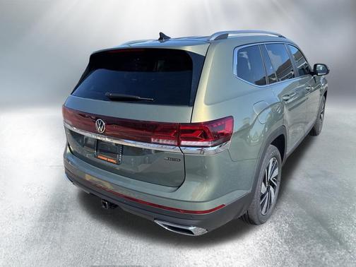 Green Pearl 2026 Volkswagen Atlas 2.0T SEL