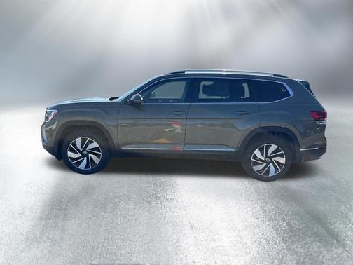 Green Pearl 2026 Volkswagen Atlas 2.0T SEL